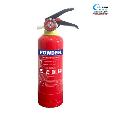 Care este capacitatea de aderență a pulberii a unui extinctor cu pulbere ABC de 4 kg?